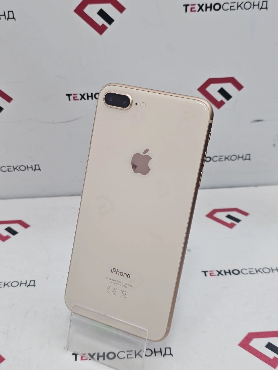 Смартфон Apple iPhone 8 Plus 64GB 