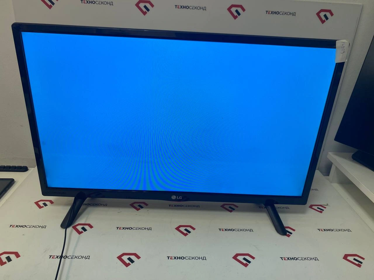 Телевизор LG 28lf450u