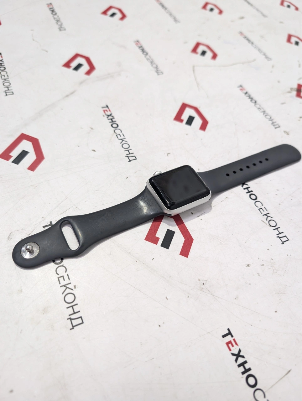 Часы Apple Watch Series 3 38 мм