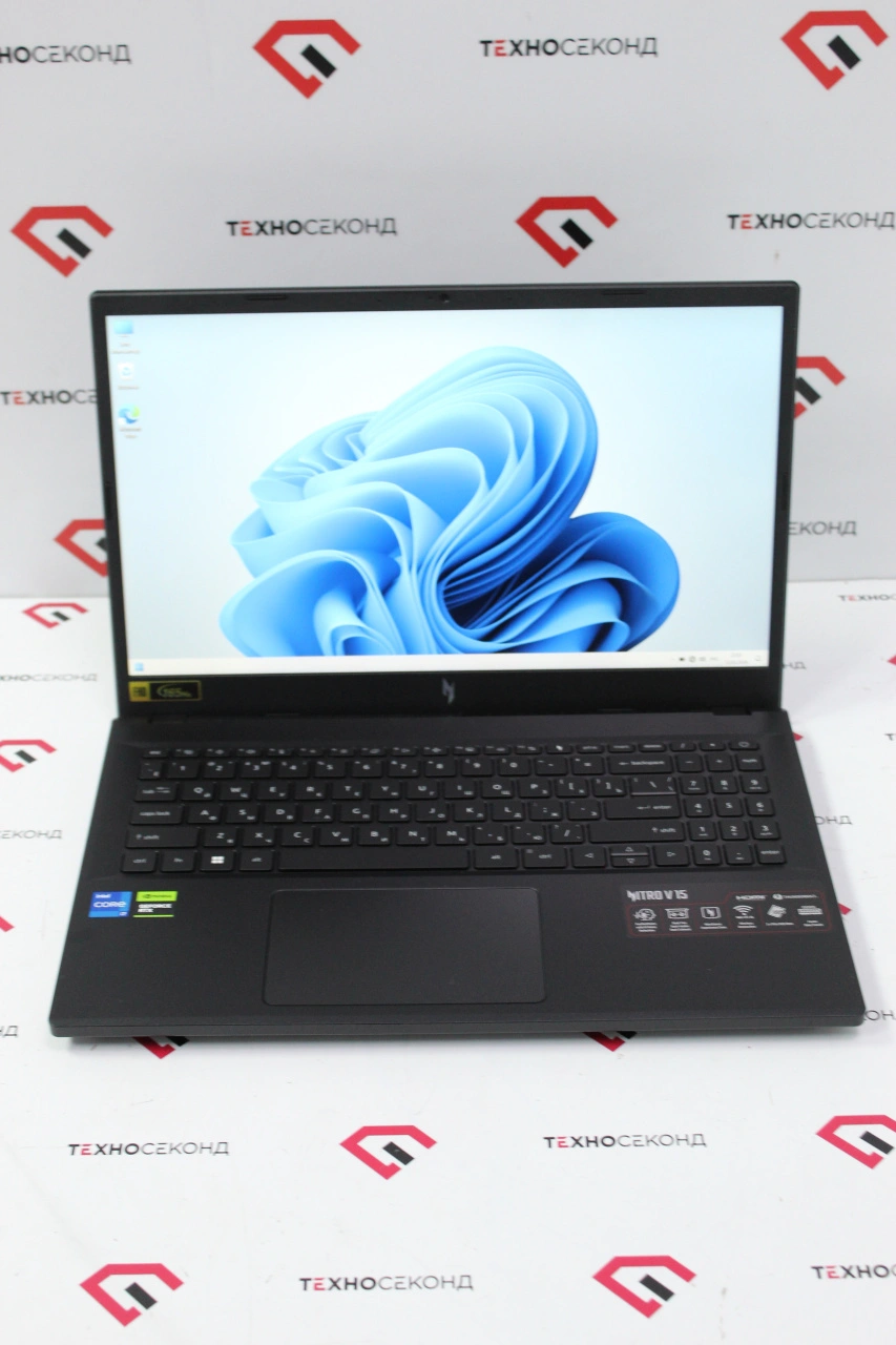 Игровой ноутбук Acer Nitro V 15 ANV15-52-77M6 NH.QV2CD.004