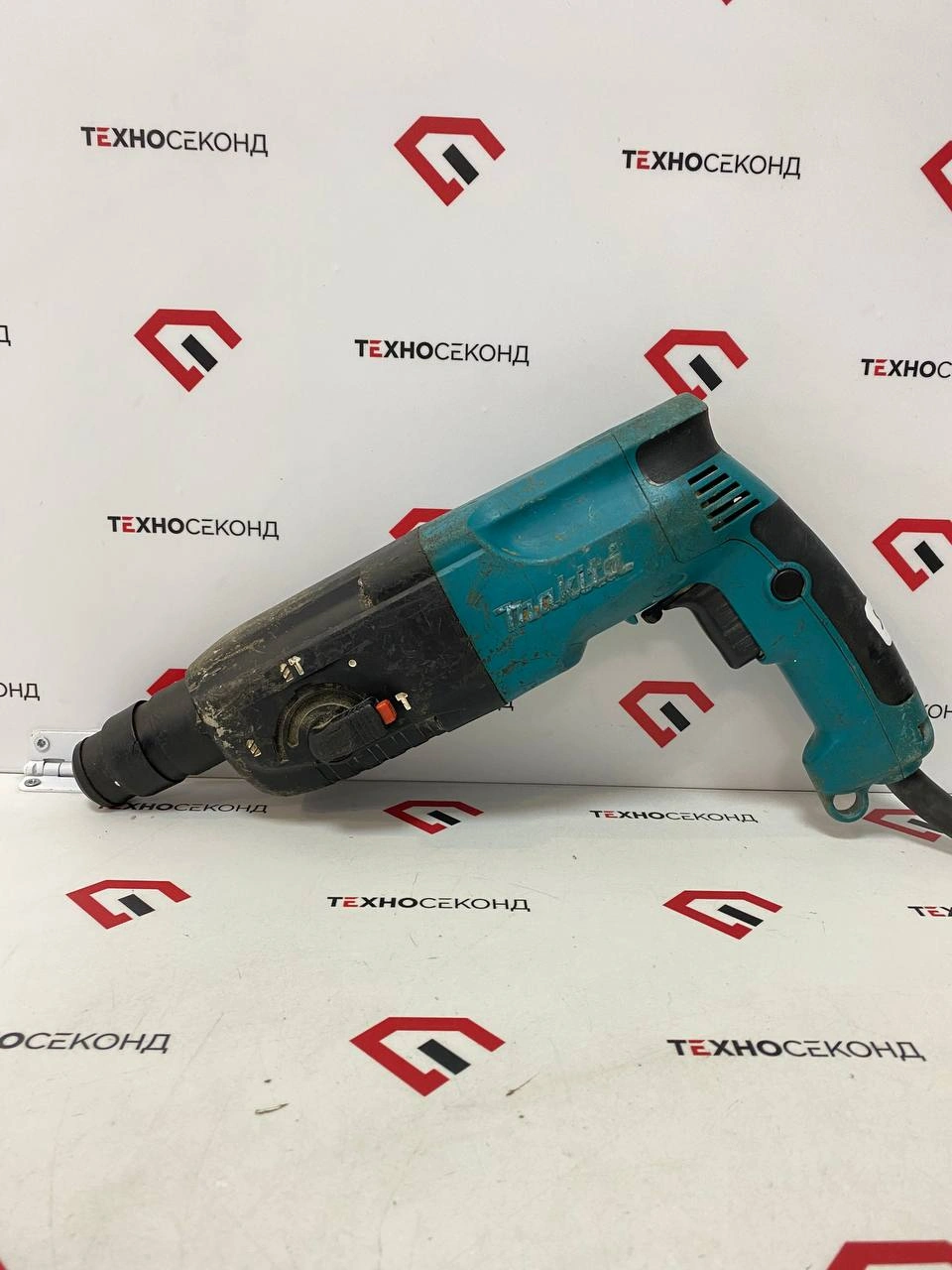 Перфоратор Makita HR 2450