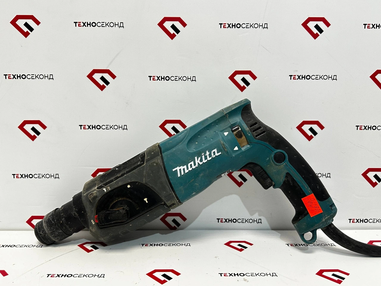 Перфоратор Makita HR 2470 
