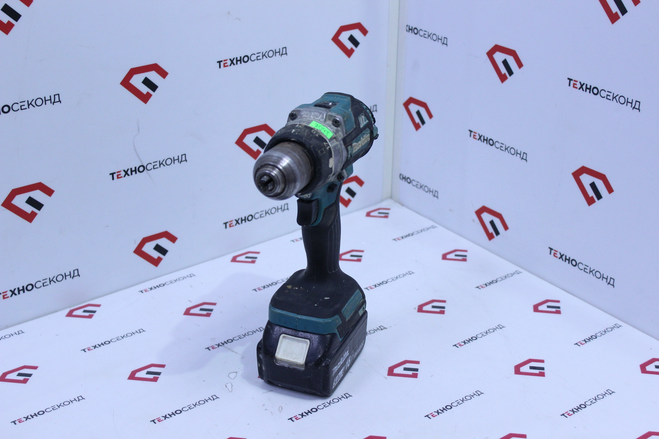 Дрель-шуруповерт Makita DDF486RT