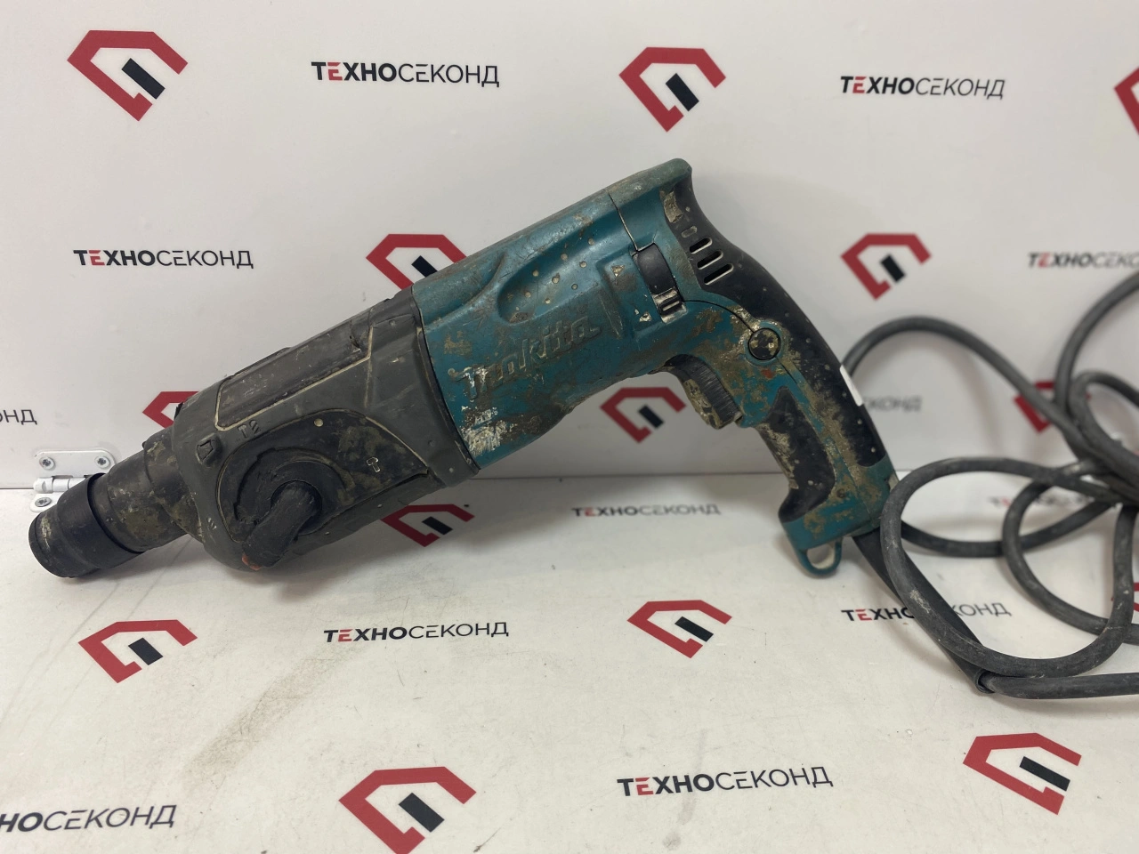 Перфоратор Makita HR 2470