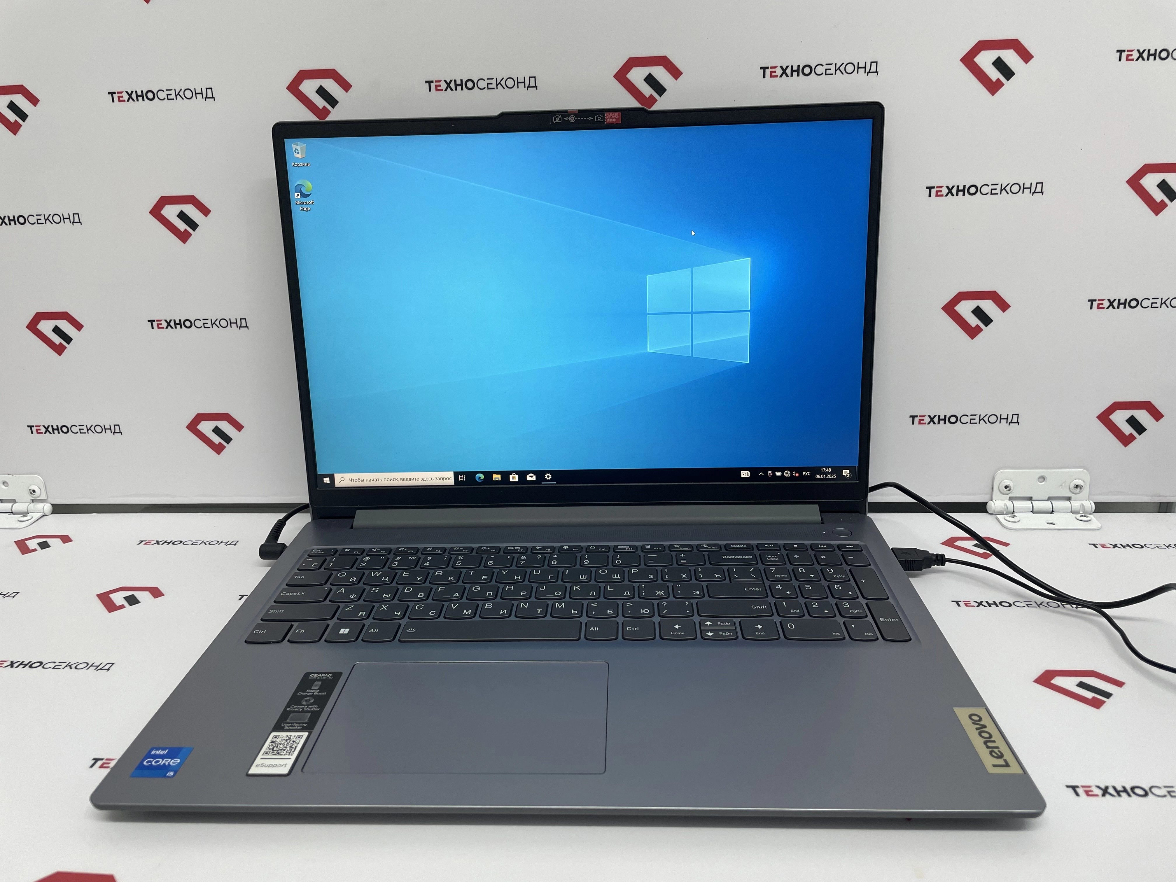 Ноутбук Lenovo IdeaPad Slim 3 16IAH8 83ES0011RK