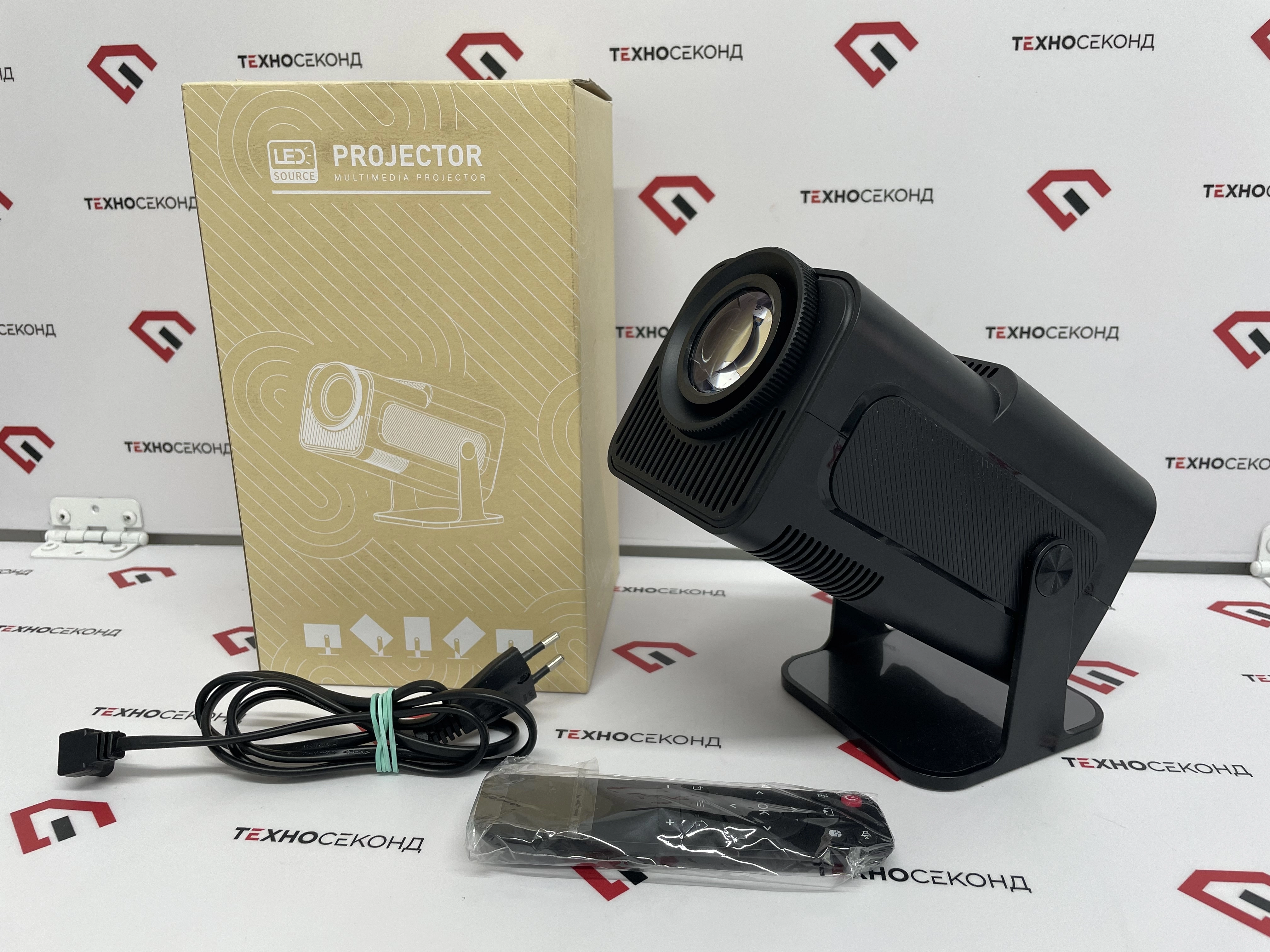 Проектор LuckyRoad HY-320