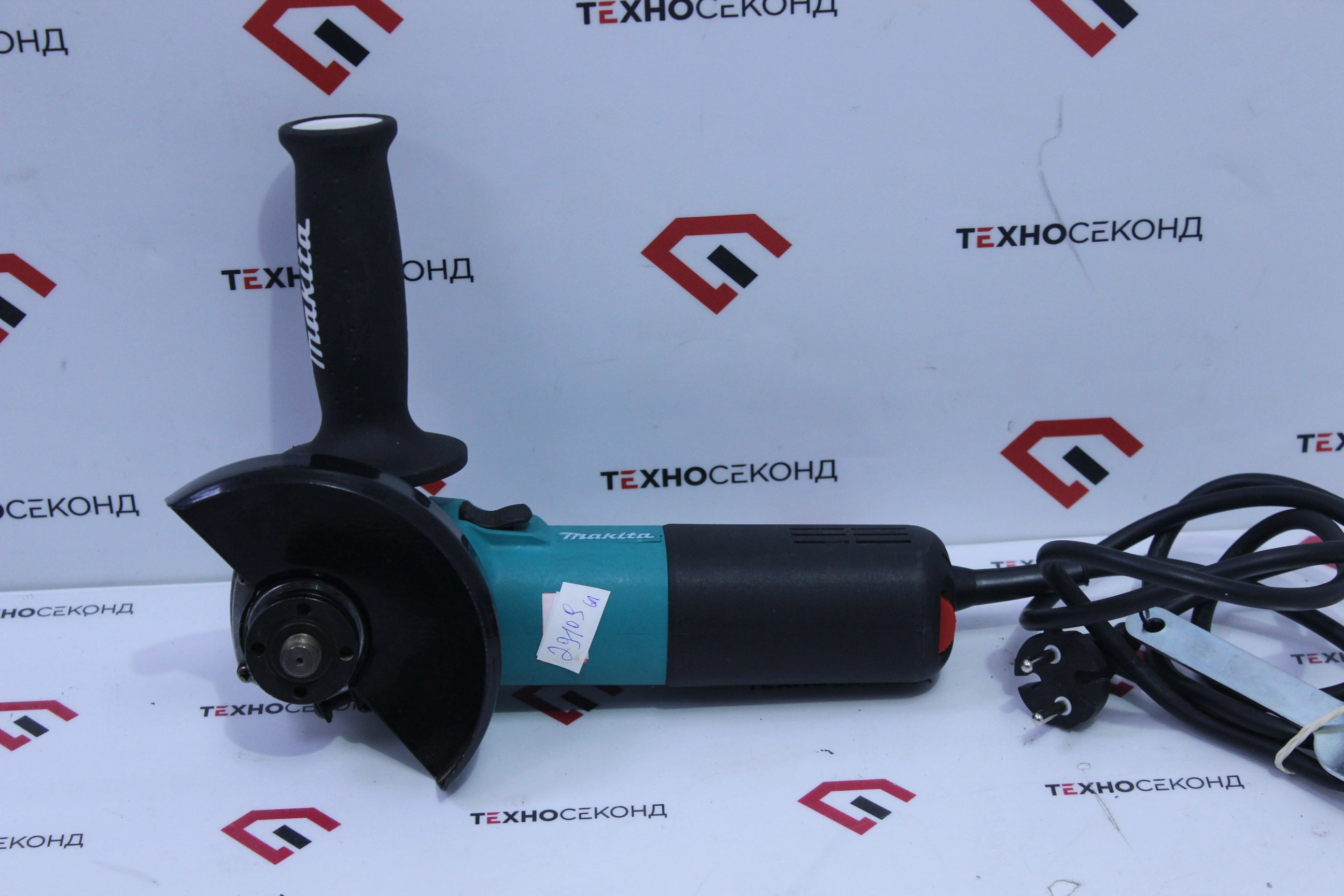 Угловая шлифмашина Makita 9558HN КОПИЯ
