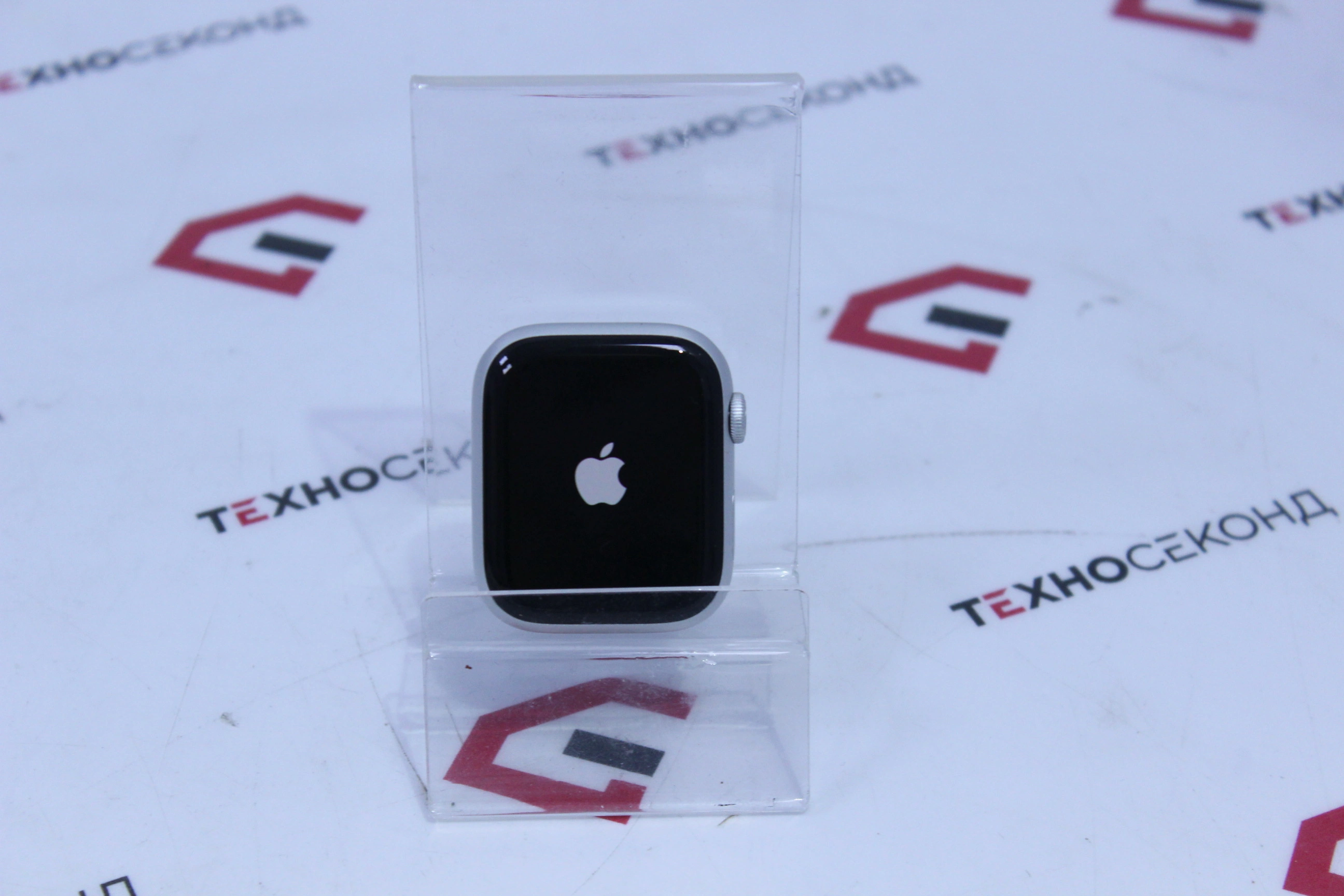 Умные часы Apple Watch Series 8 41 мм