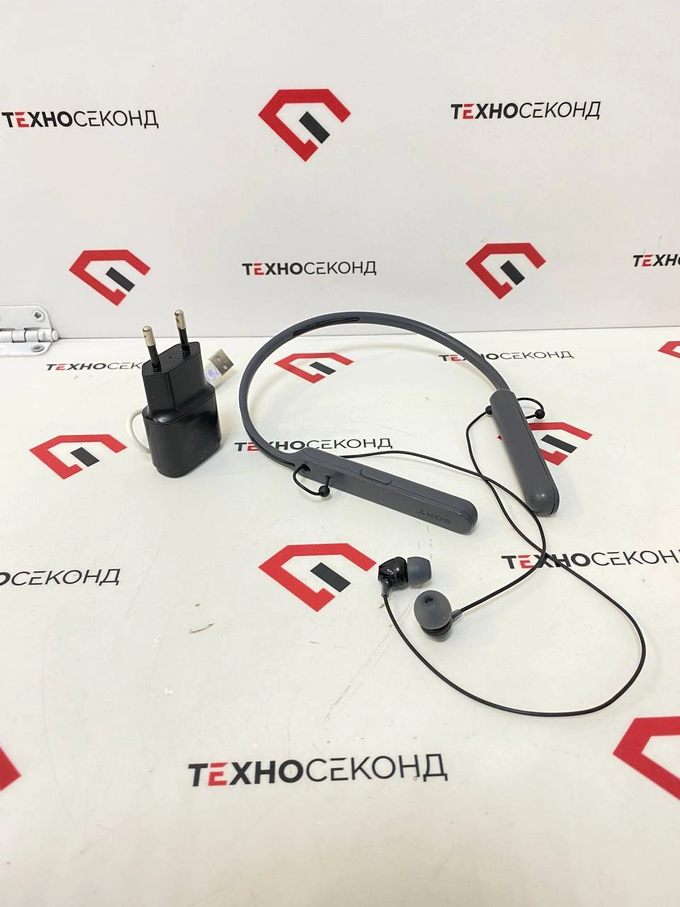 Наушники Sony WI-C400