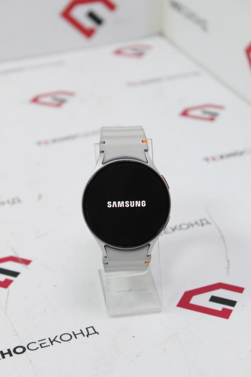 Умные часы Samsung Galaxy Watch7 44 мм LTE