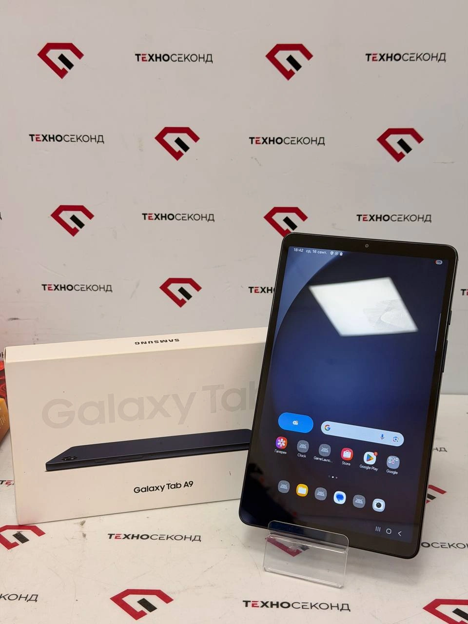 Планшет Samsung Galaxy Tab A9 Wi-Fi SM-X110 4GB/64GB