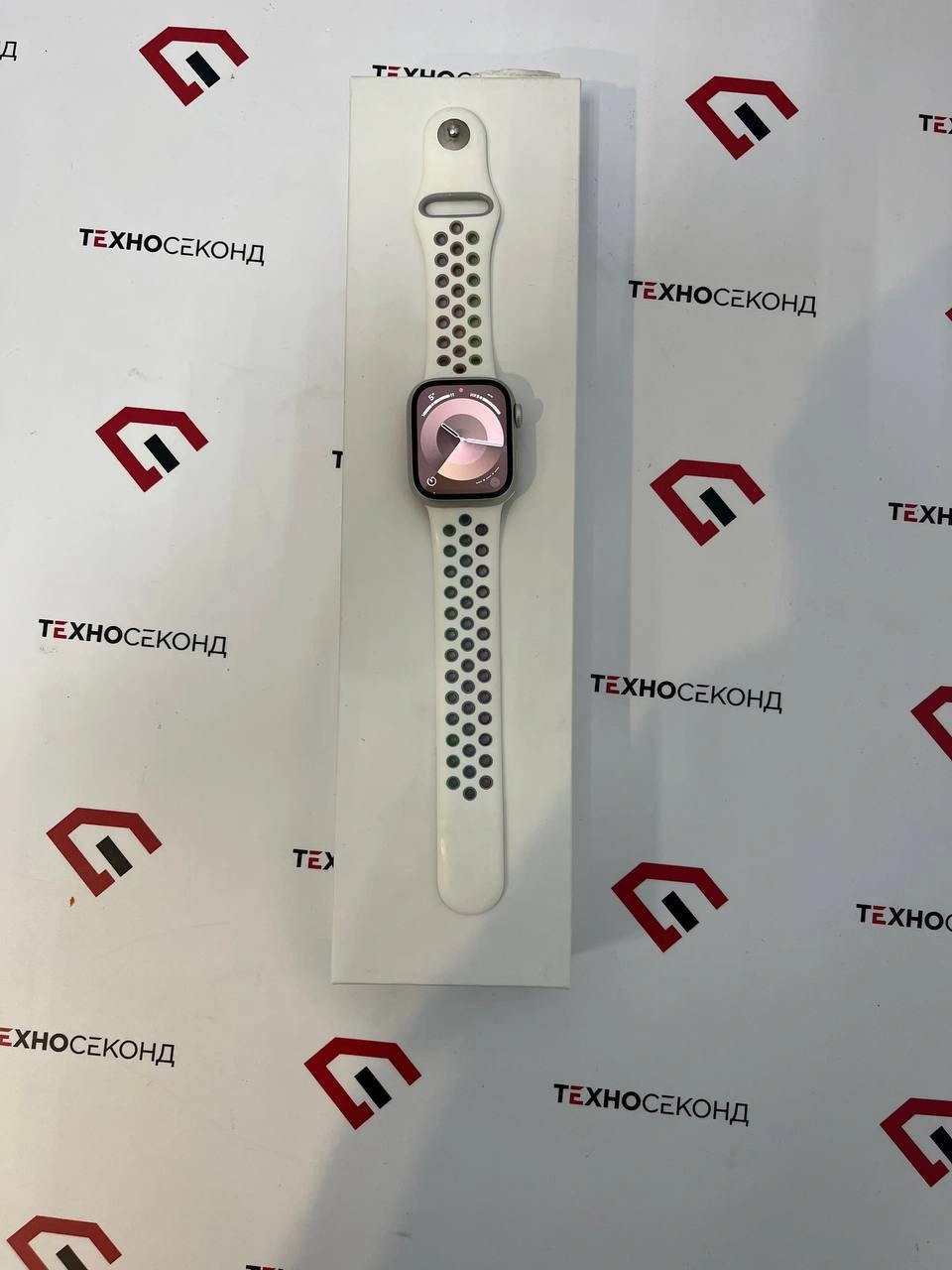Умные часы Apple Watch Series 7 41 мм