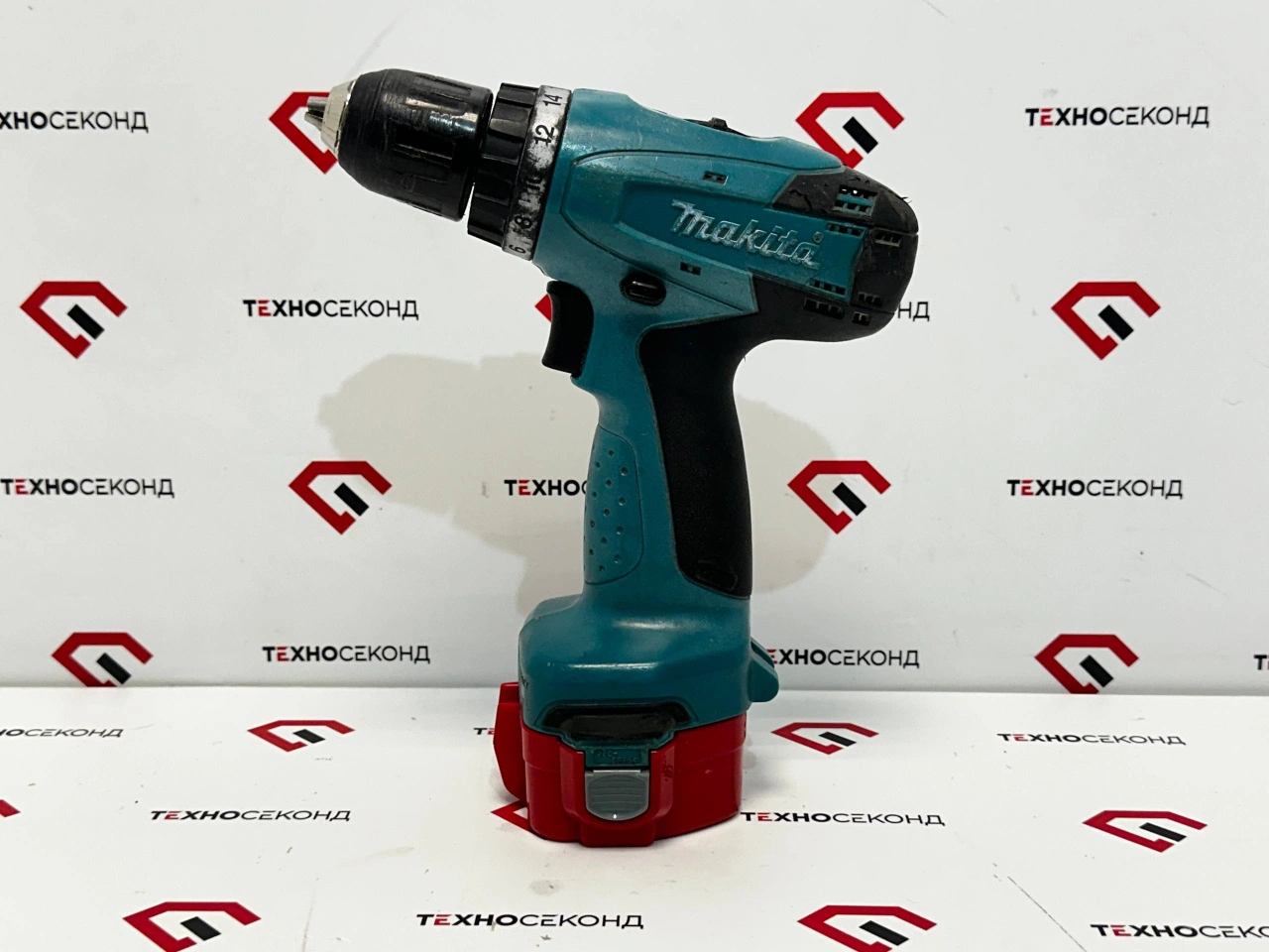 Дрель-шуруповерт Makita 6271DWAE