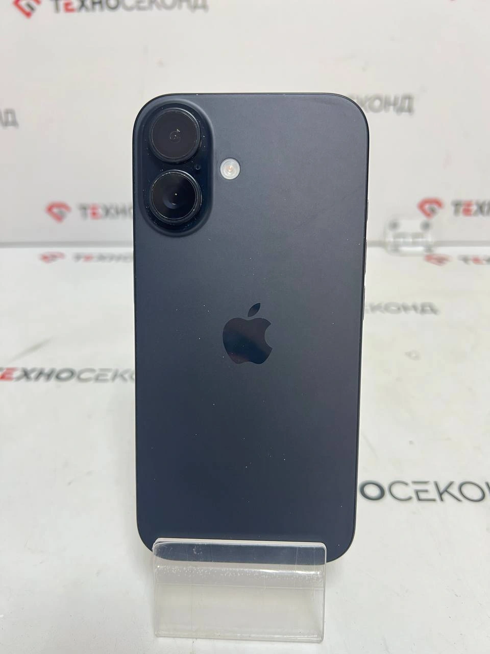 Смартфон Apple iPhone 16 128GB