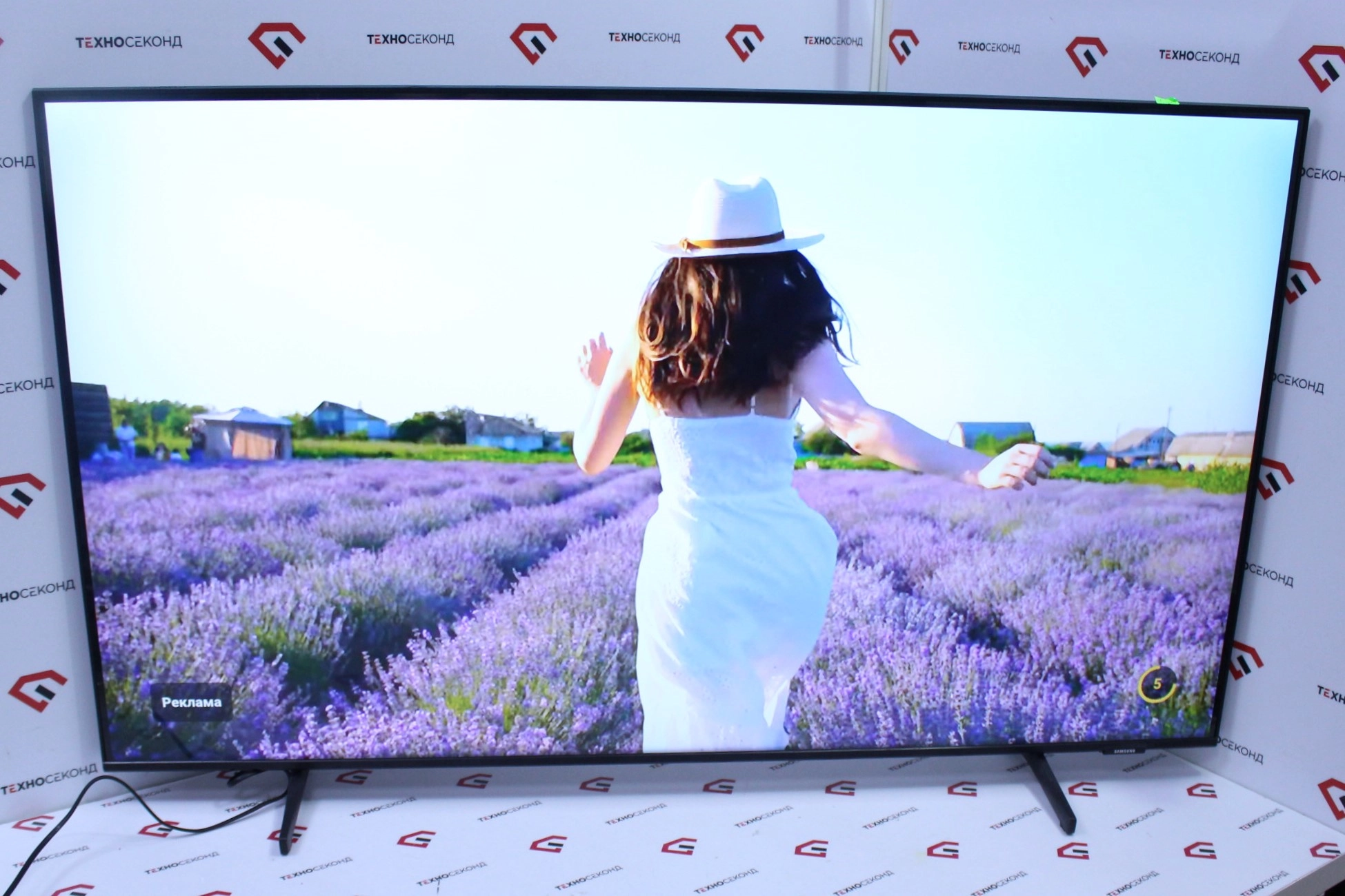 Телевизор Samsung Crystal UHD BU8002 UE50BU8002K