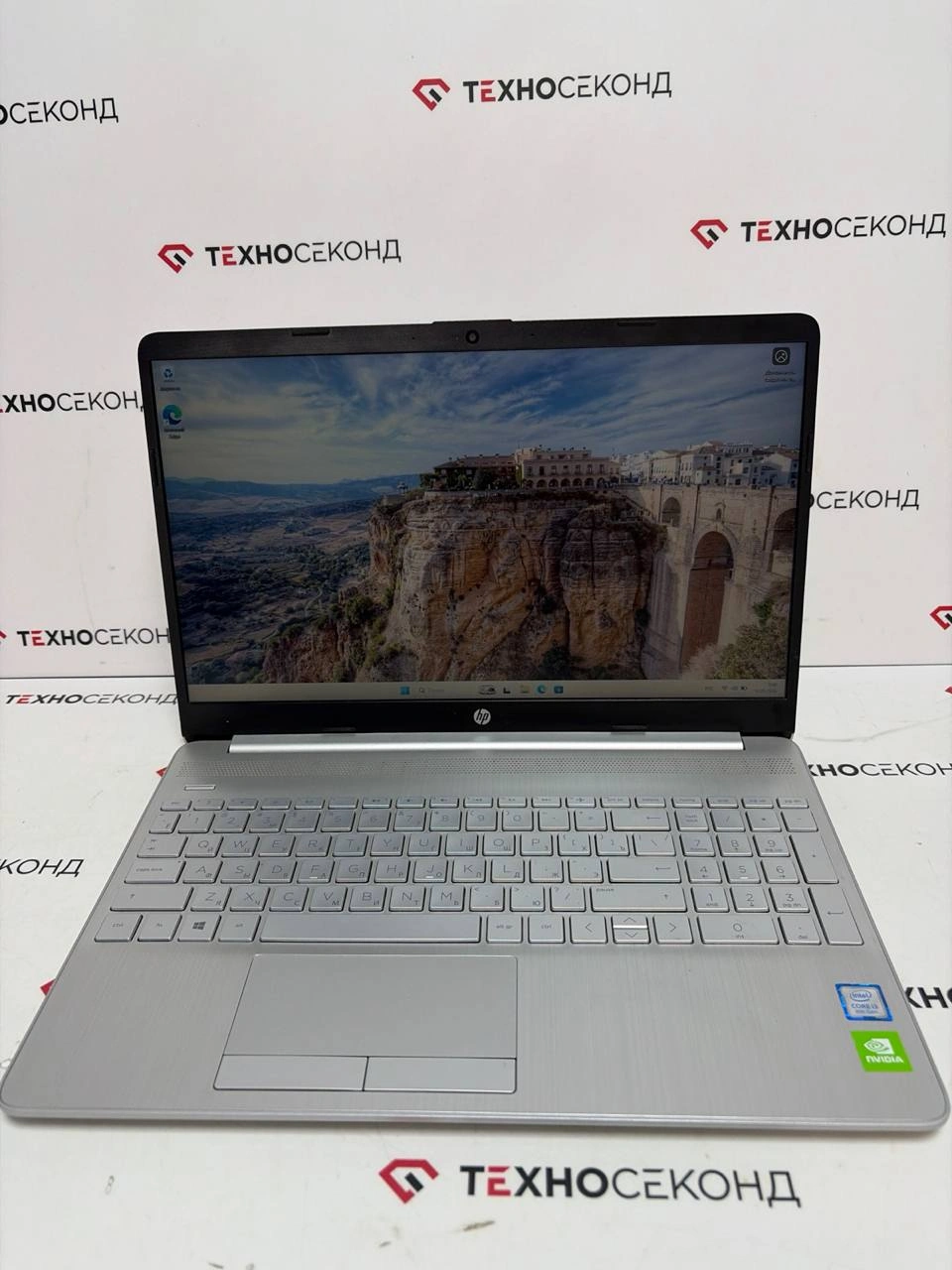 HP 15-dw0105ur 3Q725EA