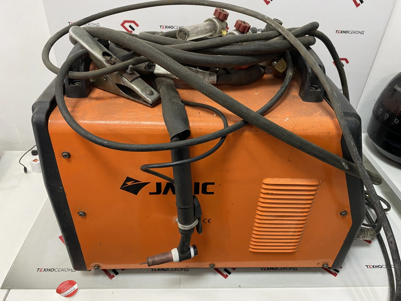 Сварочный инвертор Jasic TIG 200 P AC/DC (E101)