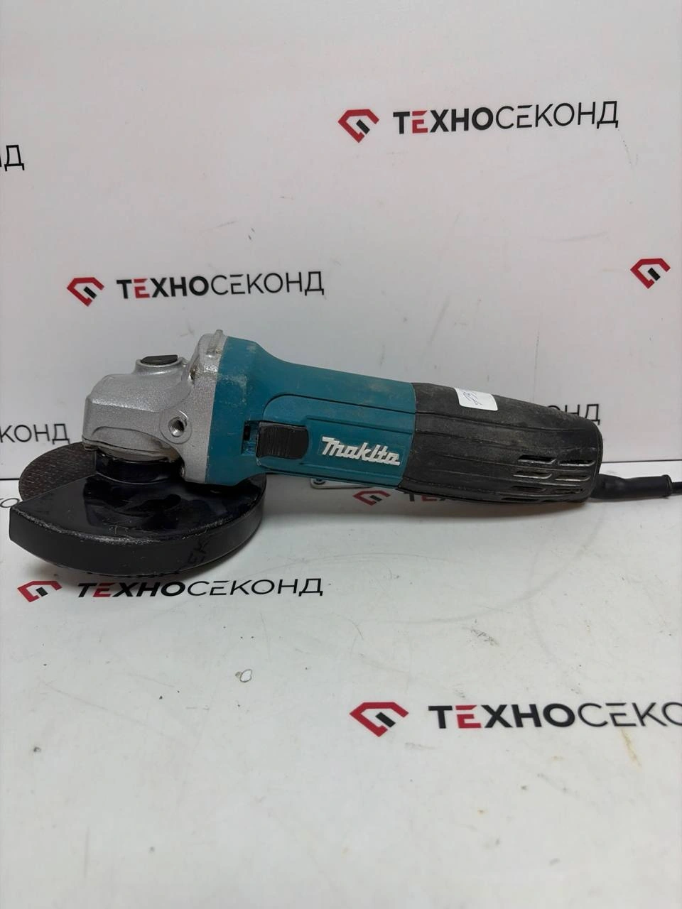 Угловая шлифмашина Makita GA5030