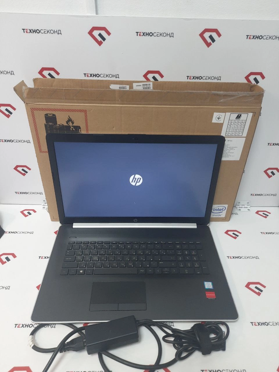 Ноутбук HP 17-by1010ur 5SX47EA