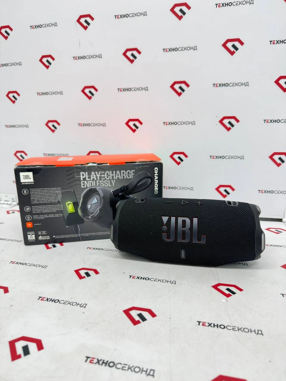 Беспроводная колонка JBL Charge 6