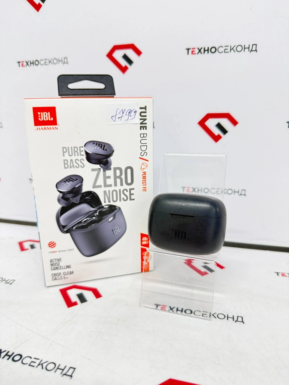 Наушники JBL Tune Buds