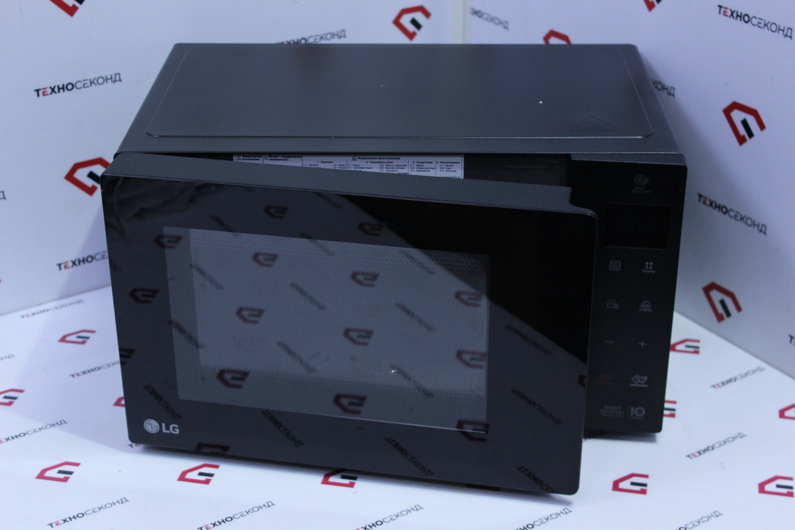 Микроволновая печь LG MW23R35GIB
