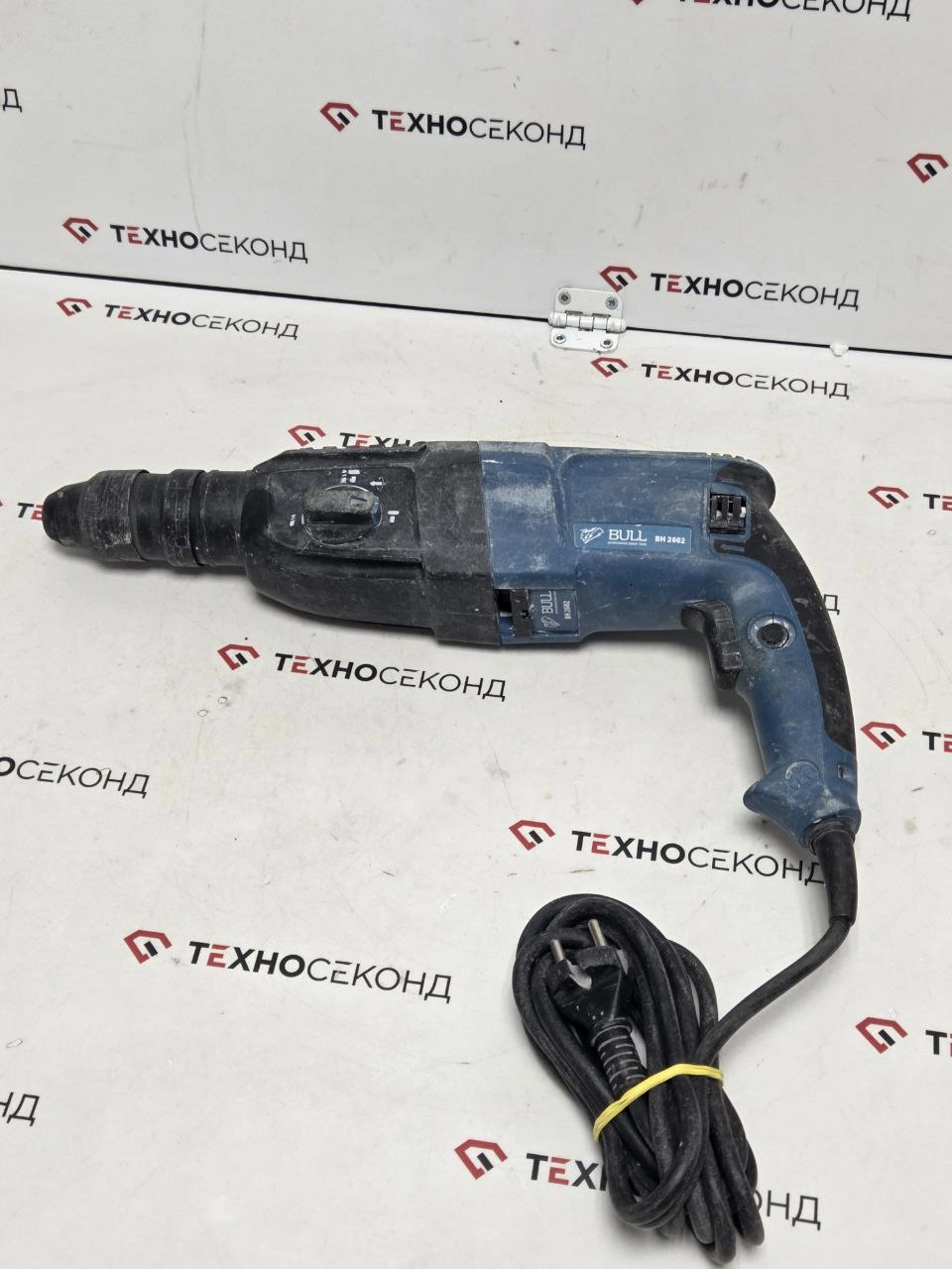 Перфоратор Bull BH 2602