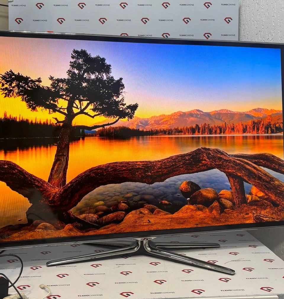 Телевизор Samsung UE55ES6800