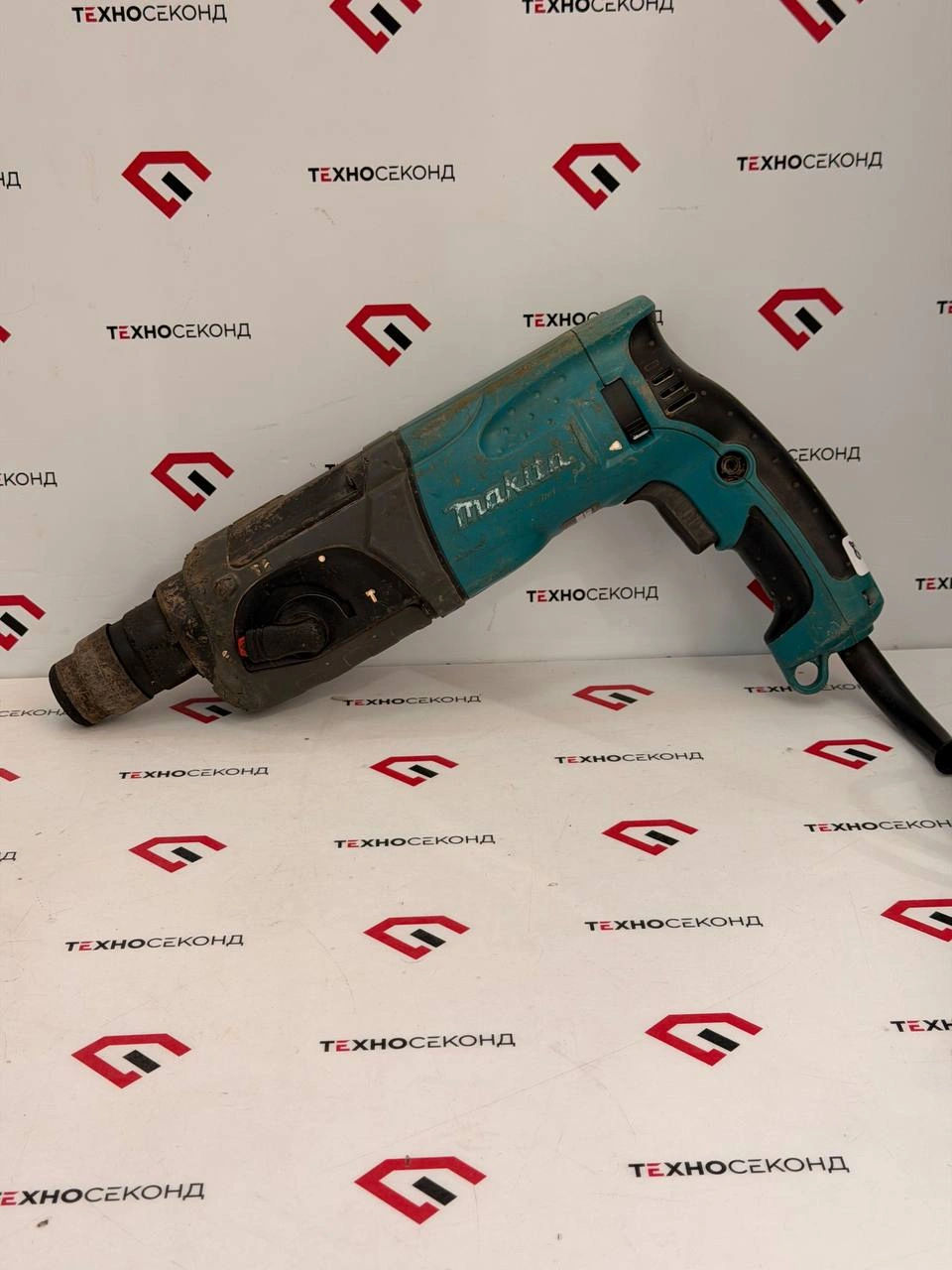 Перфоратор Makita HR 2470