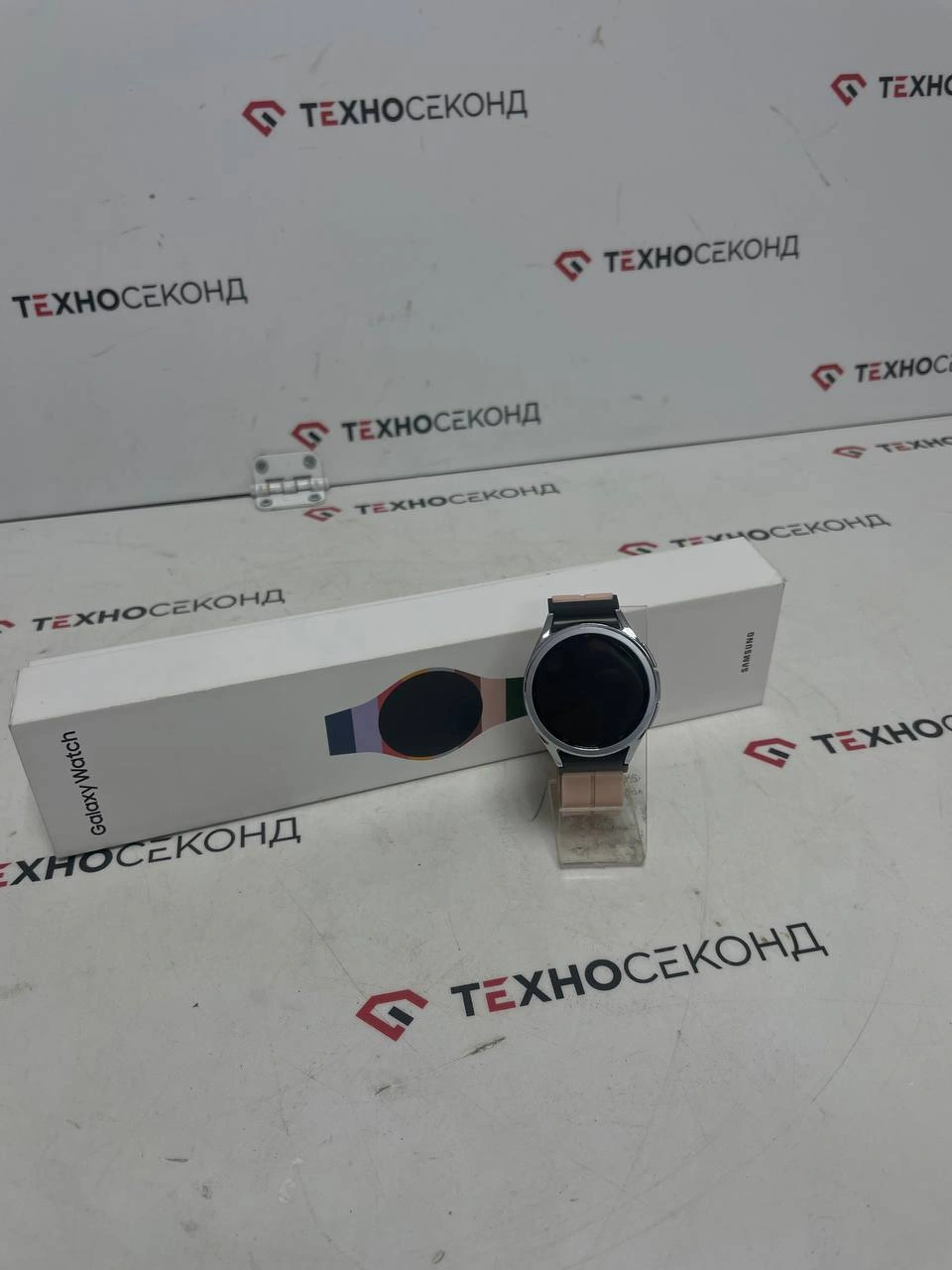 Умные часы Samsung Galaxy Watch6 Classic 43 мм LTE