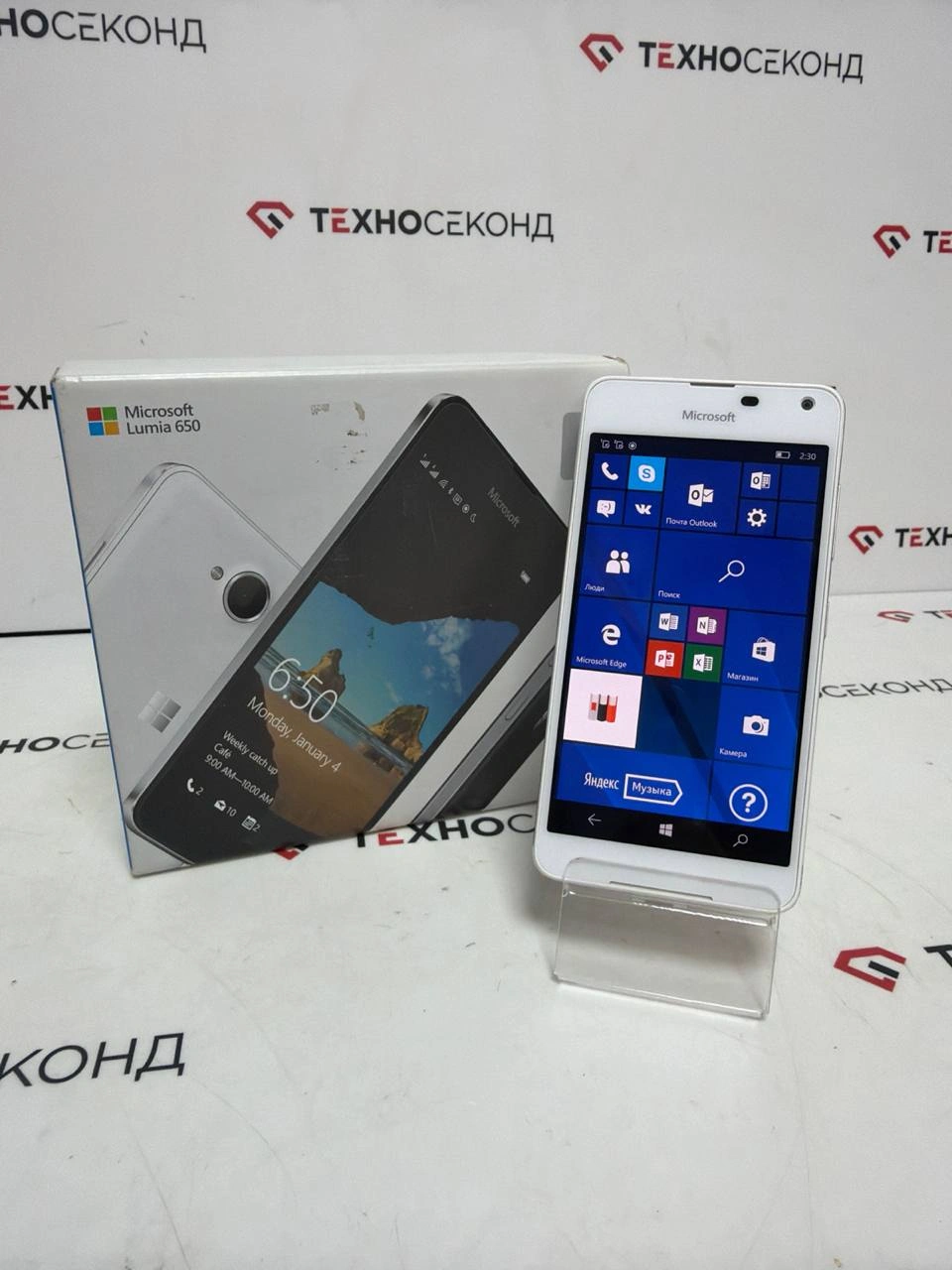 Смартфон Microsoft Lumia 650