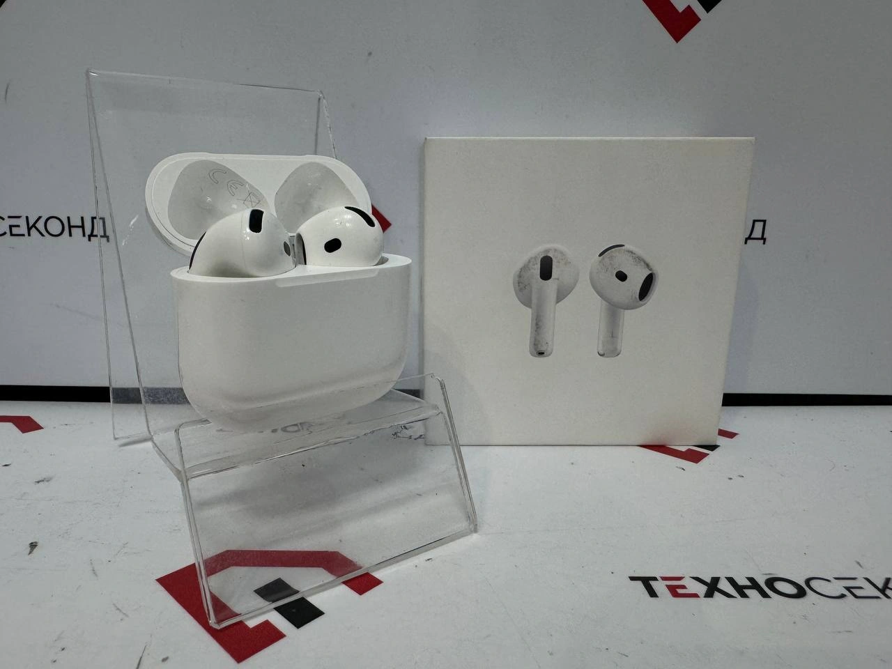 Наушники Apple AirPods 4 (с активным шумоподавлением)