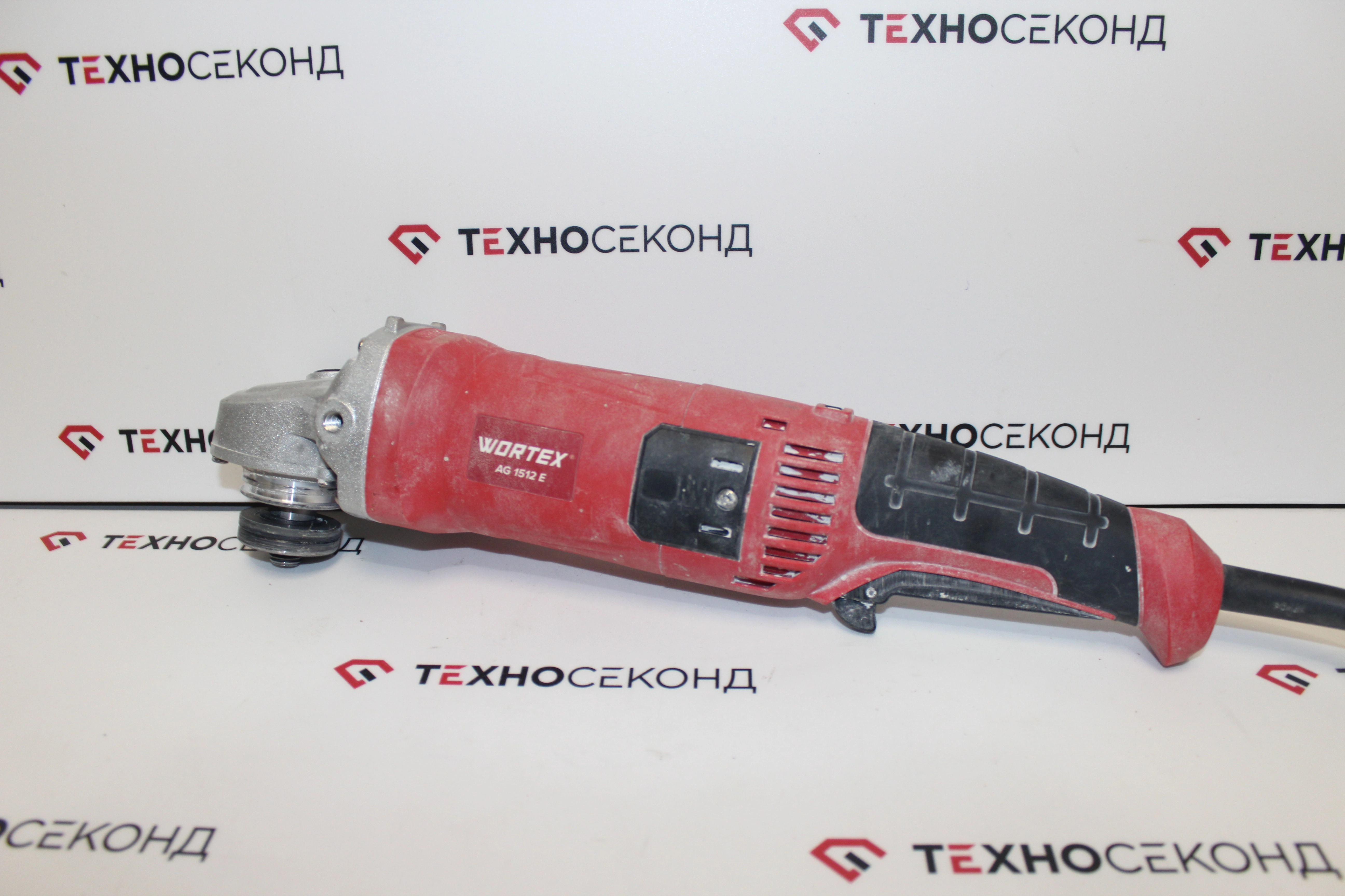 Угловая шлифмашина Wortex AG 1512 E AG1512E0029