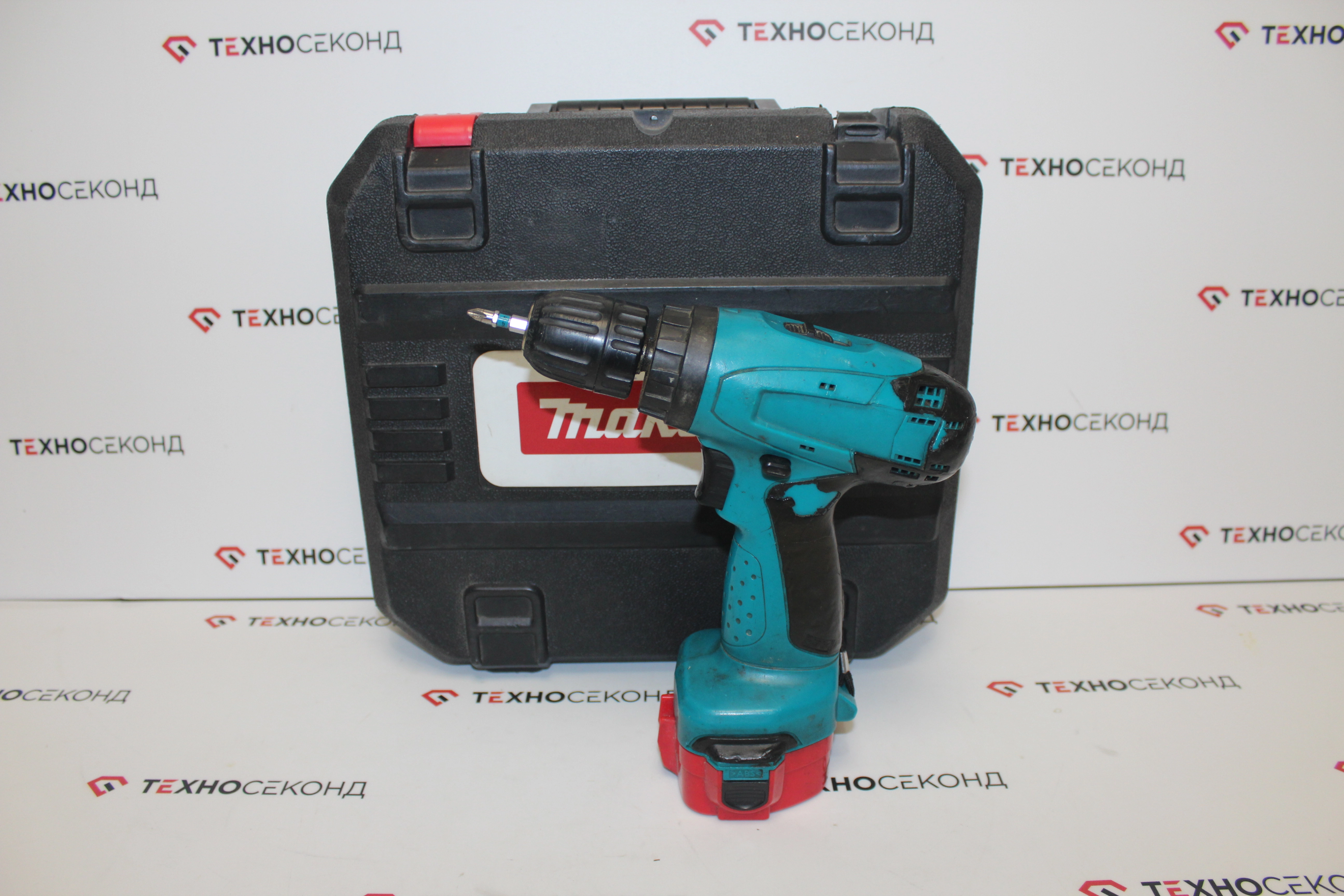 Дрель-шуруповерт Makita 6271DWPE