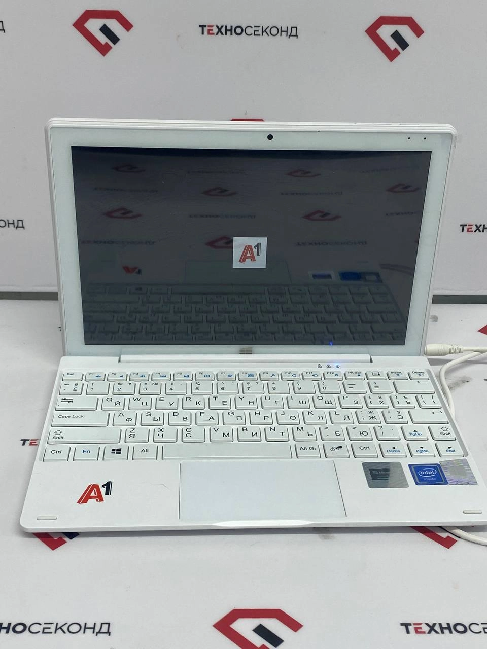 Ноутбук 2-в-1 A1 Oliver Book 8GB/128GB