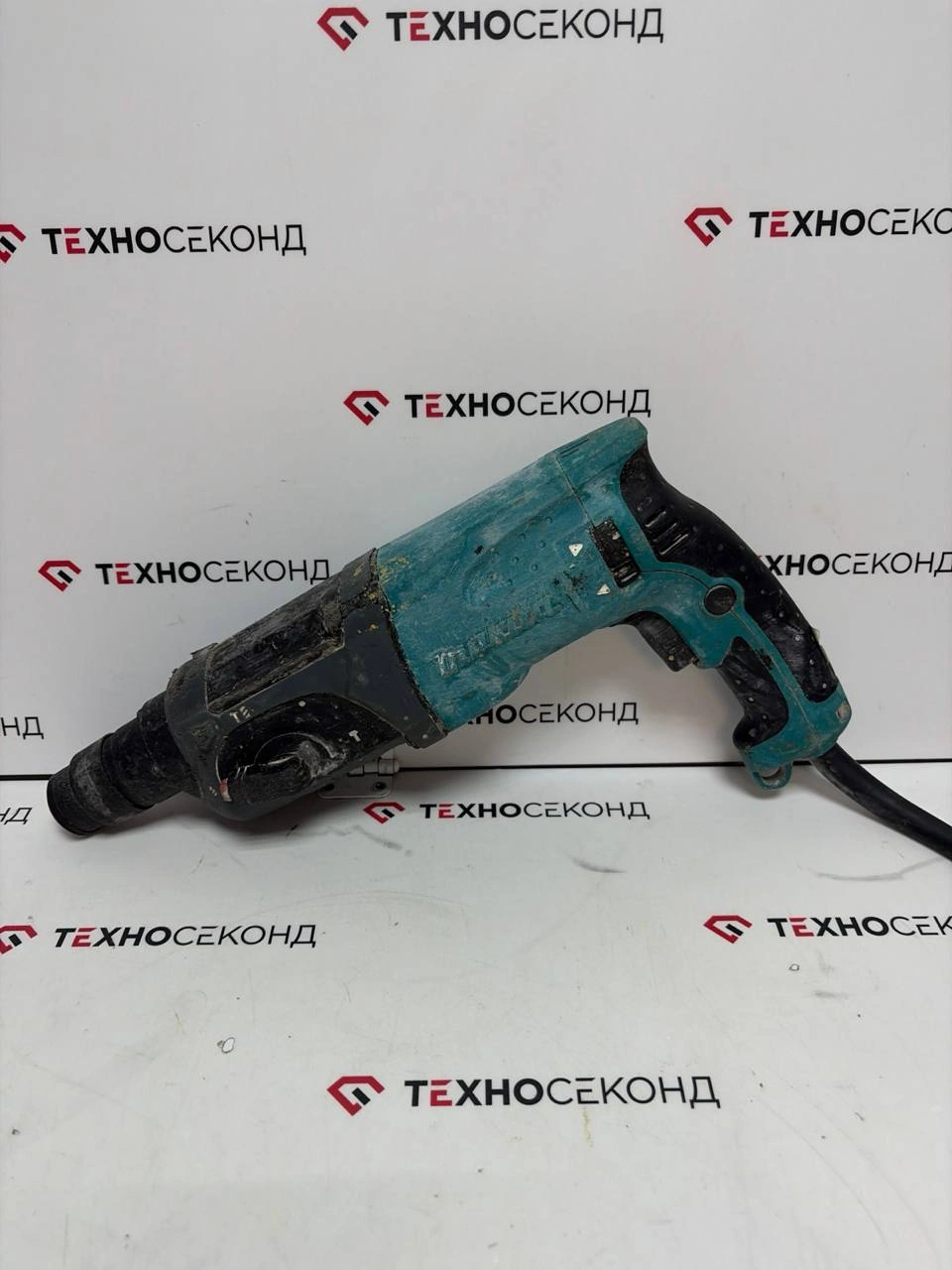 Перфоратор Makita HR 2470