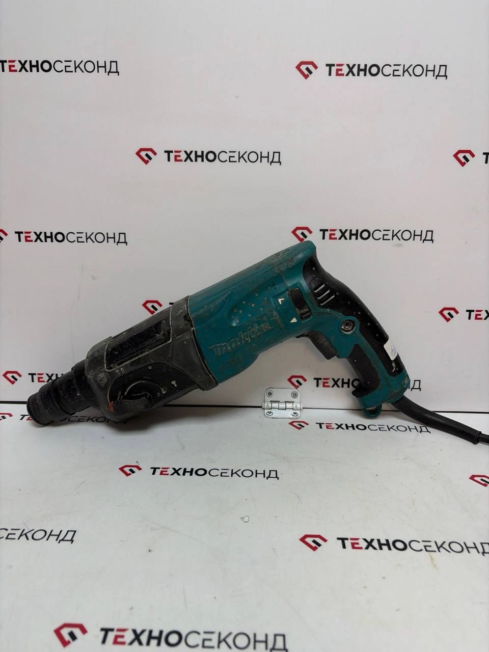 Перфоратор Makita HR 2470