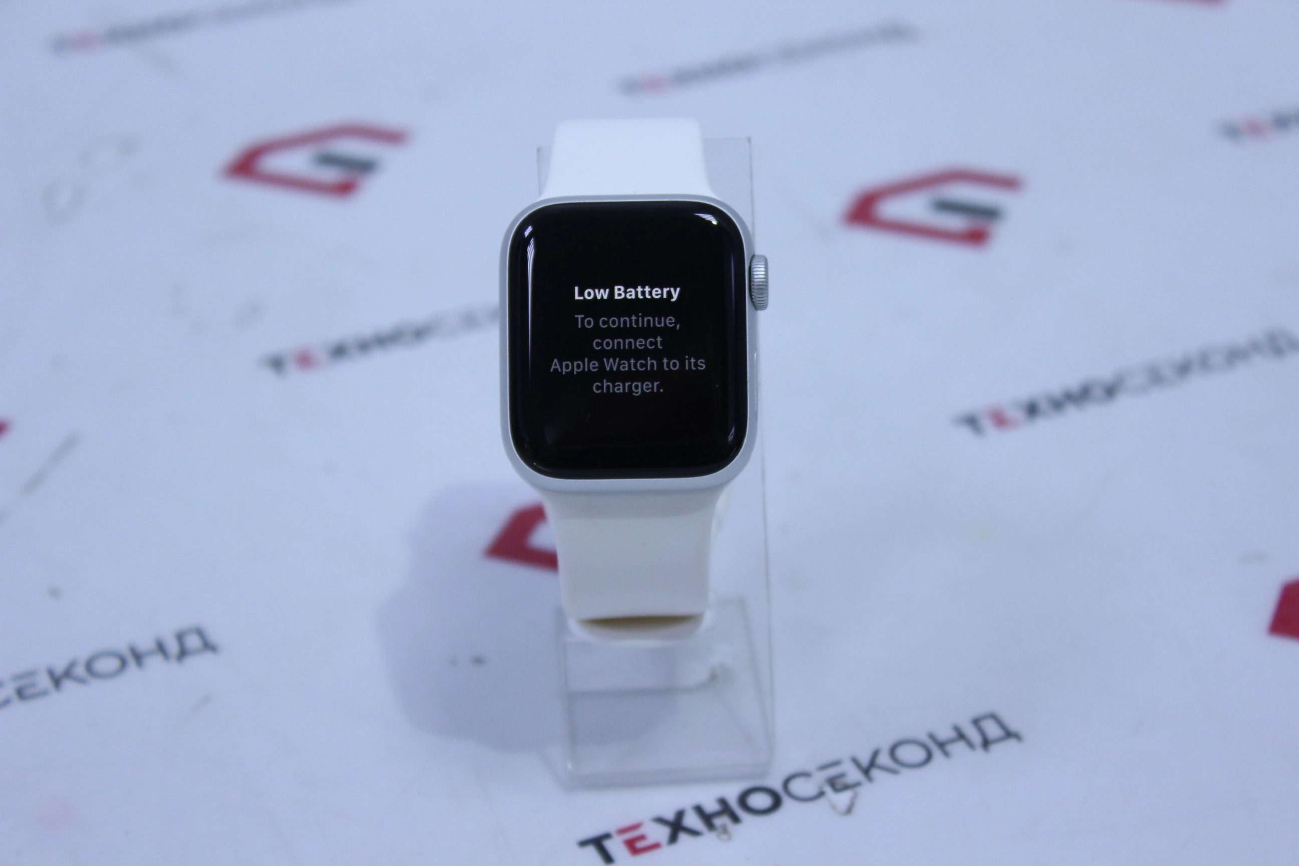 Умные часы Apple Watch SE 40 мм