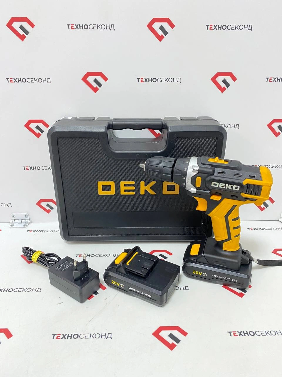 Дрель-шуруповерт Deko DKCD20FU-Li 063-4102