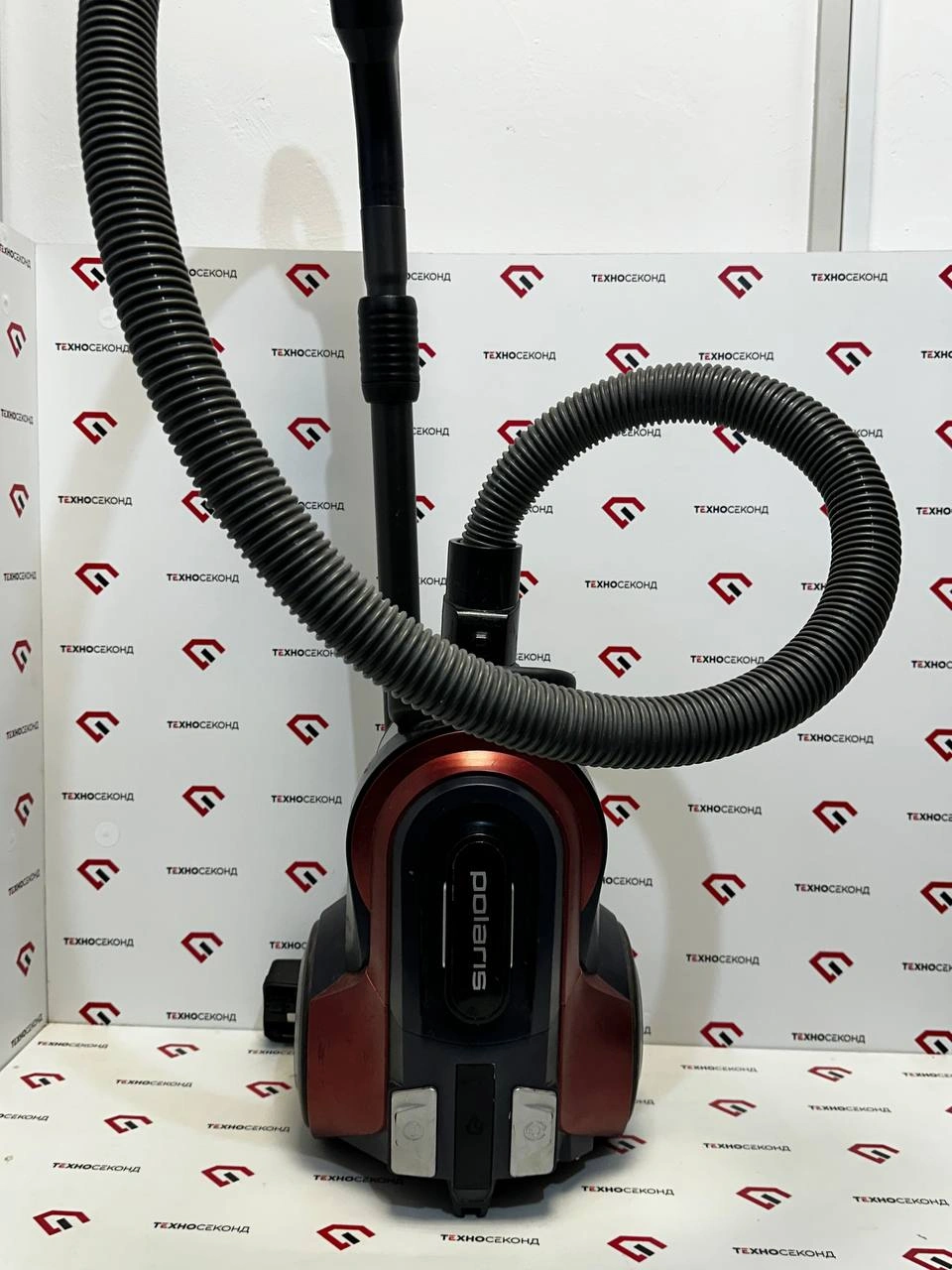 Пылесос Polaris PVC 2003Ri