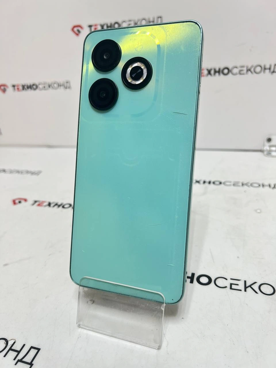 Смартфон Infinix Smart 8 X6525 4GB/128GB