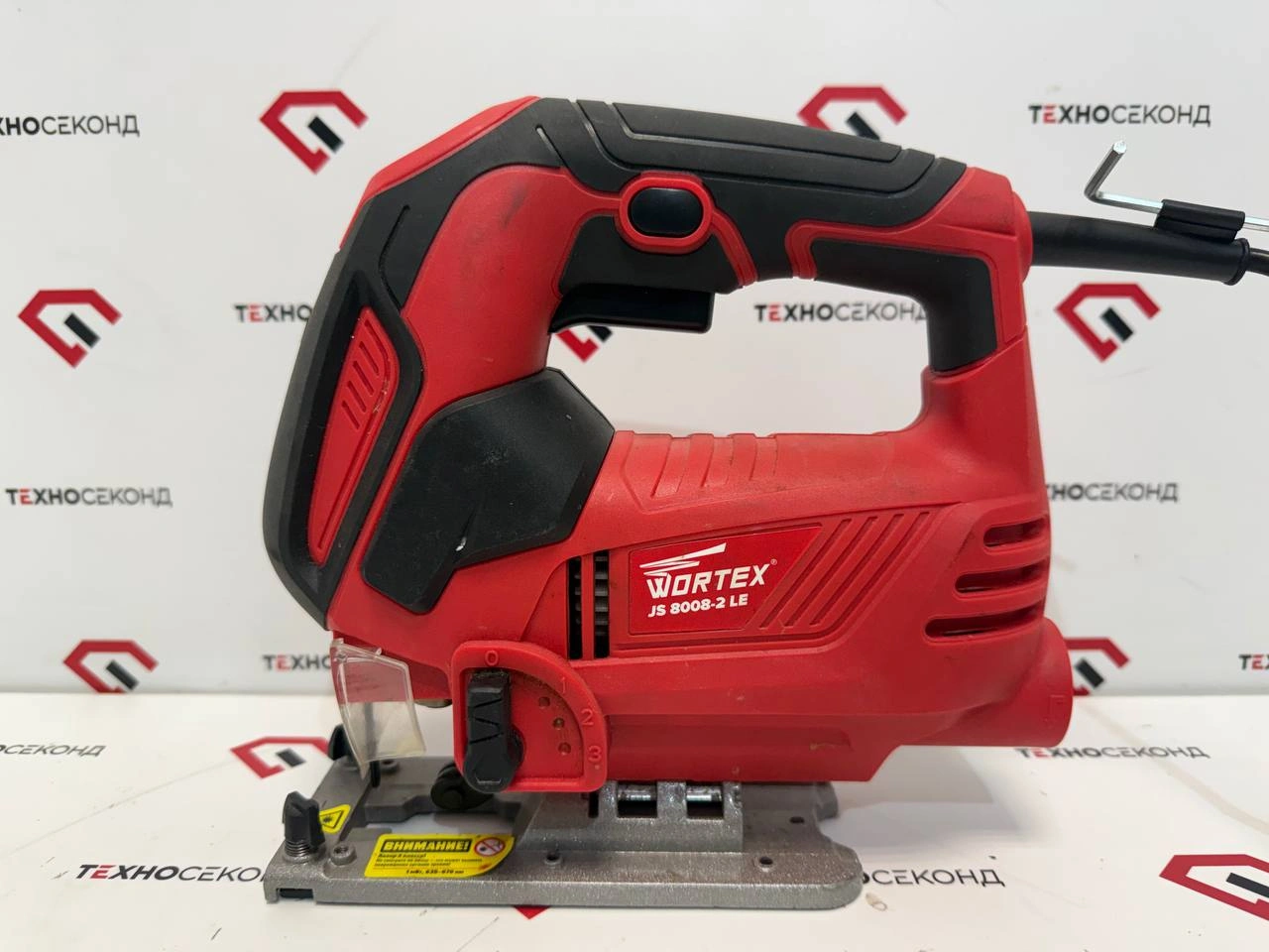 Электролобзик Wortex JS 8008-2 LE