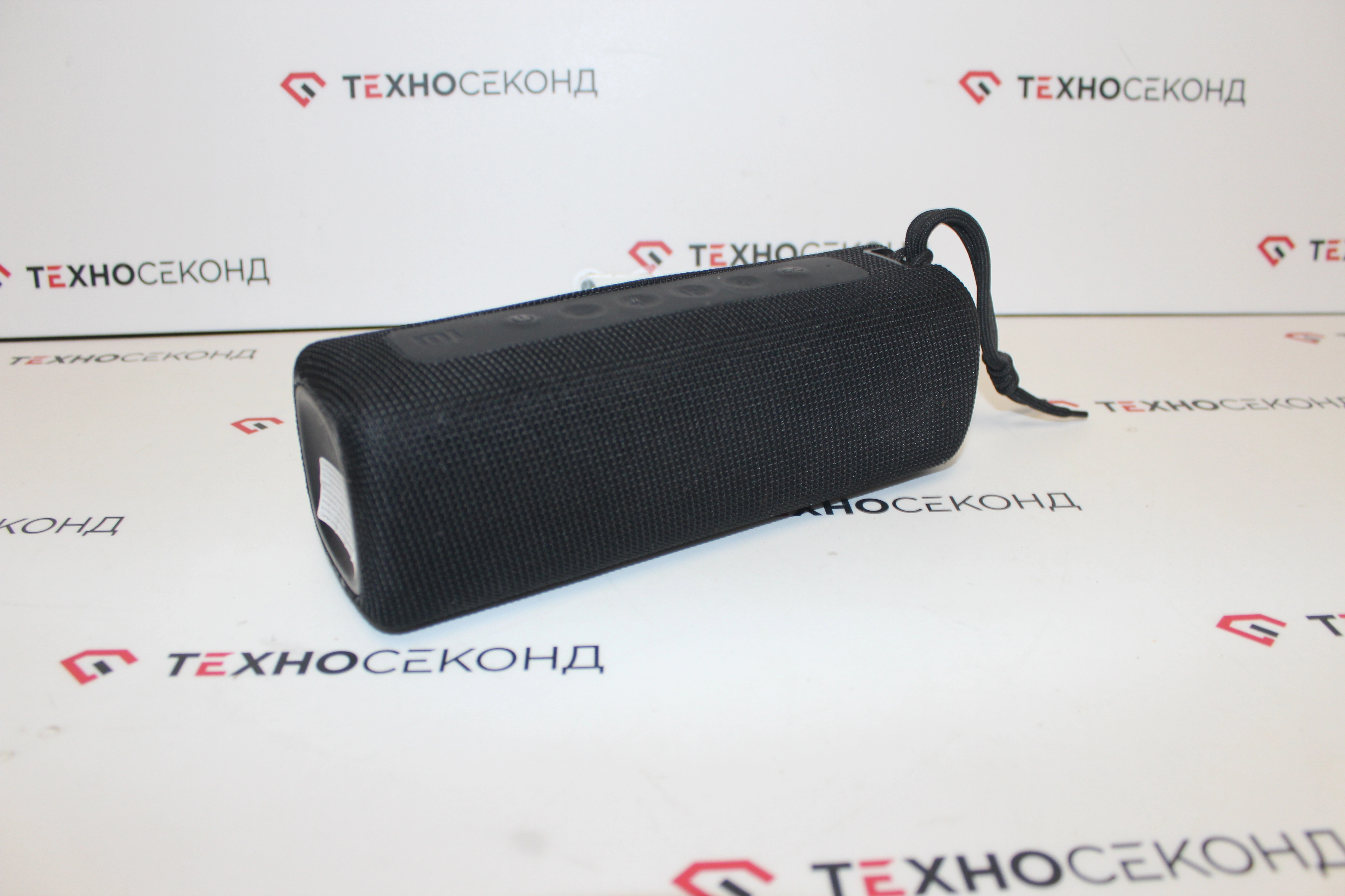 Беспроводная колонка Xiaomi Mi Portable 16W