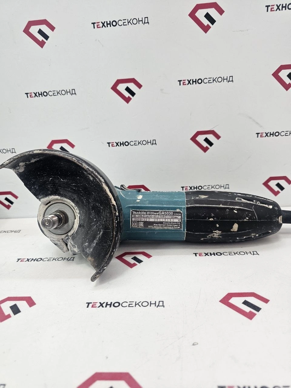 Угловая шлифмашина Makita GA5030