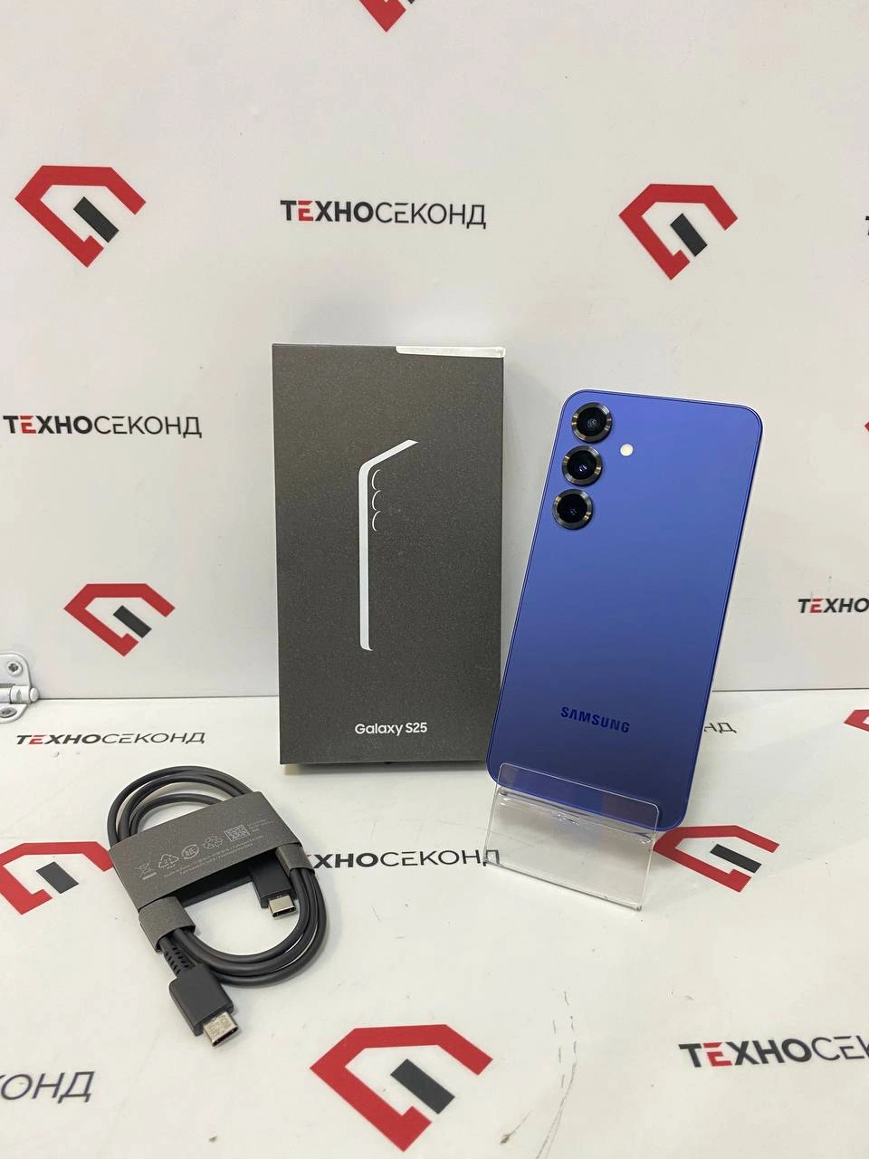 Смартфон Samsung Galaxy S25 SM-S931B 12GB/256GB
