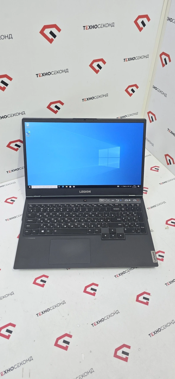 Игровой ноутбук Lenovo Legion 5 15IMH05 82AU00BURE