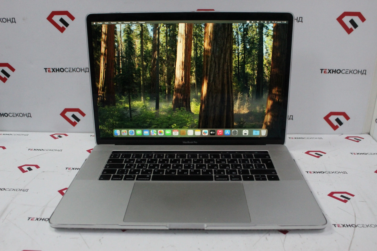 Ноутбук Apple MacBook Pro 15 Touch Bar (2018 год) 