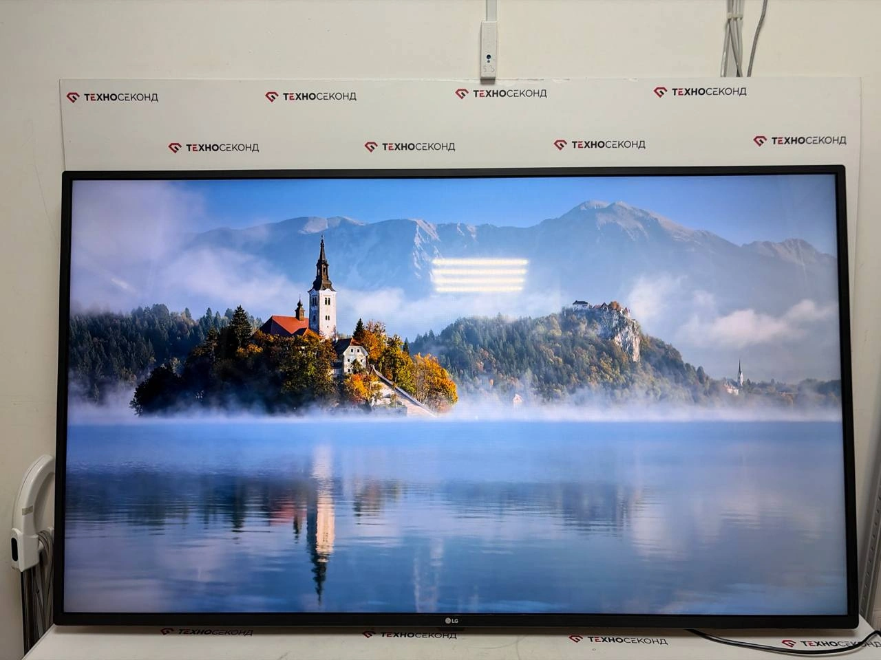 Телевизор LG 55UN70006LA