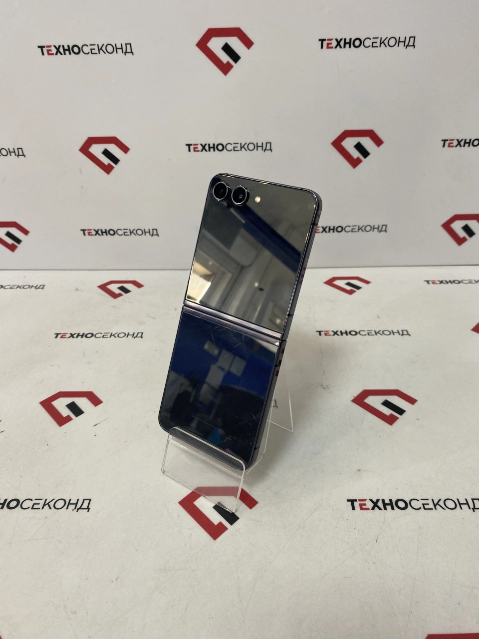Смартфон Samsung Galaxy Z Flip5 8GB/256GB