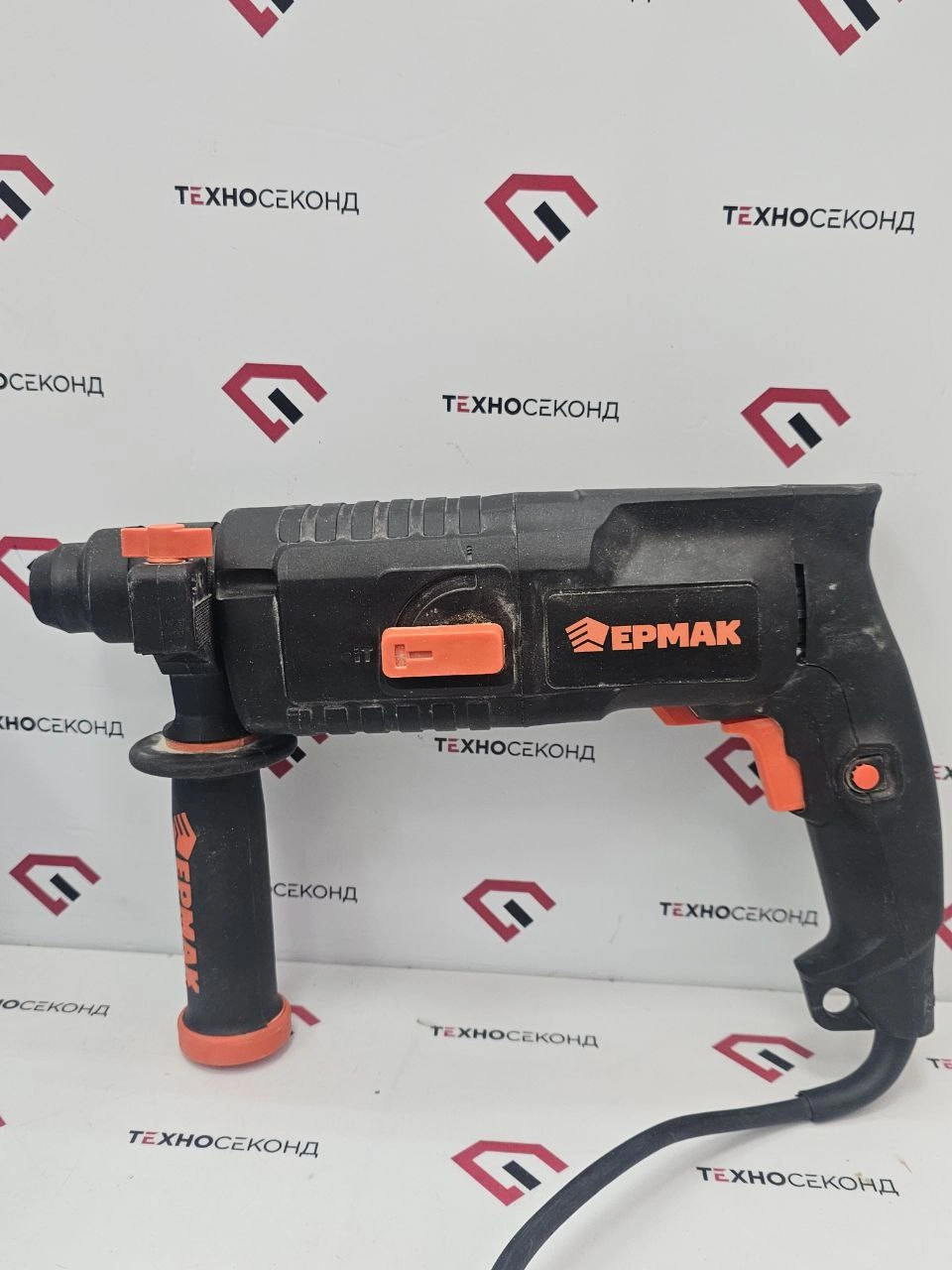 Перфоратор Ермак 720 Вт 